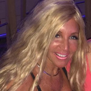 Meet your Posher, Lorrie